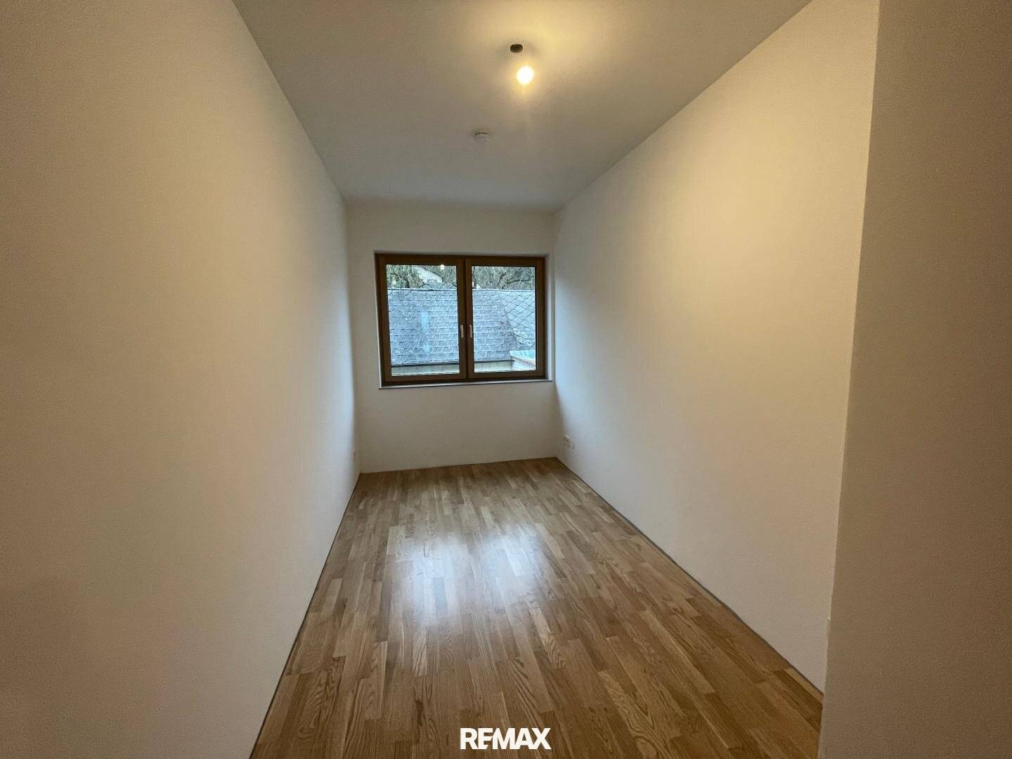 Bright New Build Apartment with Terrace in Central Location