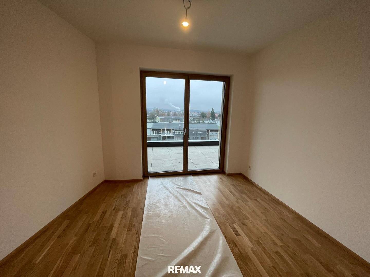 Newly built apartment with terrace and lift first occupancy