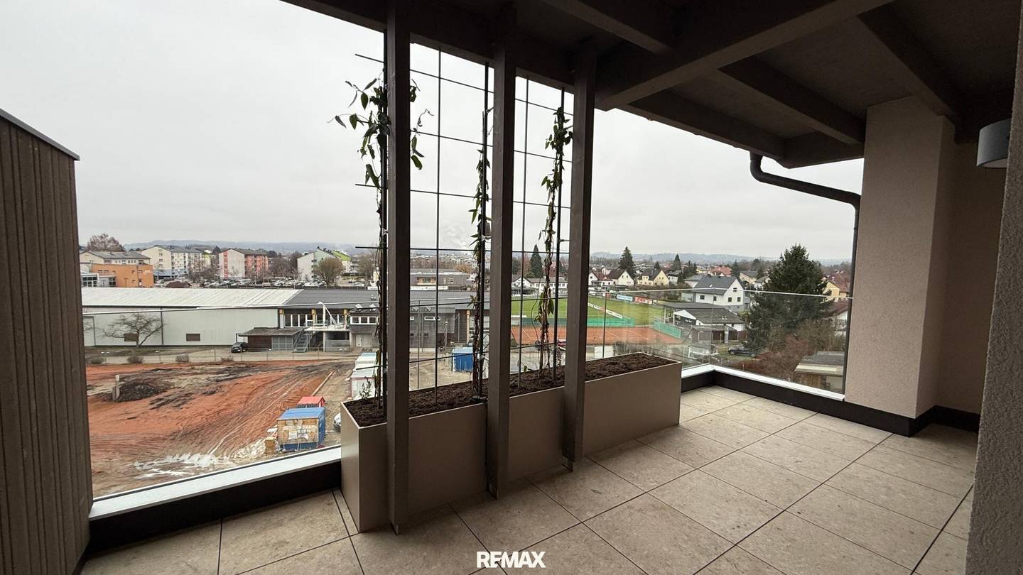 Wohnung im Neubau mit Terrasse und Lift