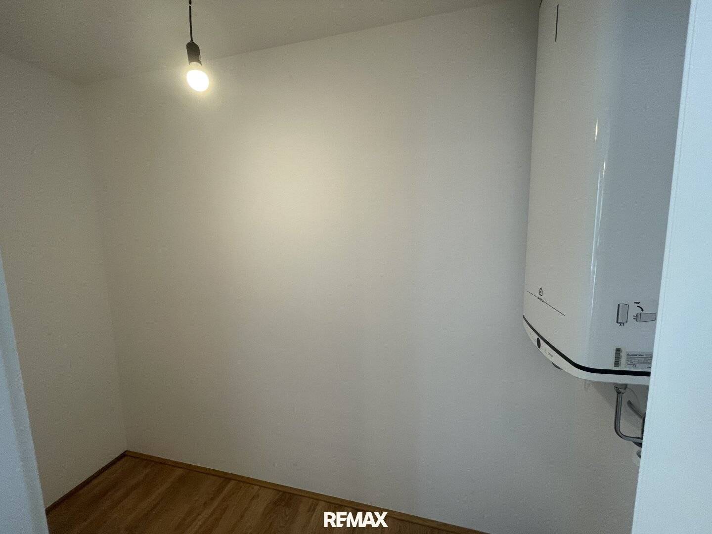 Wohnung Neubau Erstbezug mit Balkon