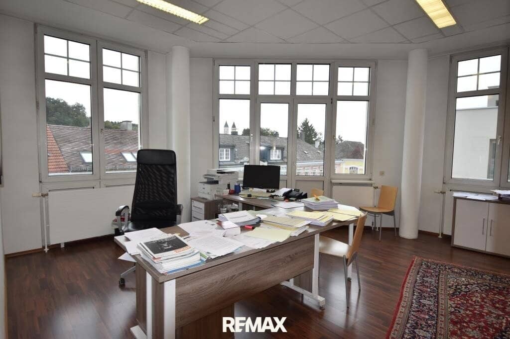 Spacious office property in prime location in Amstetten