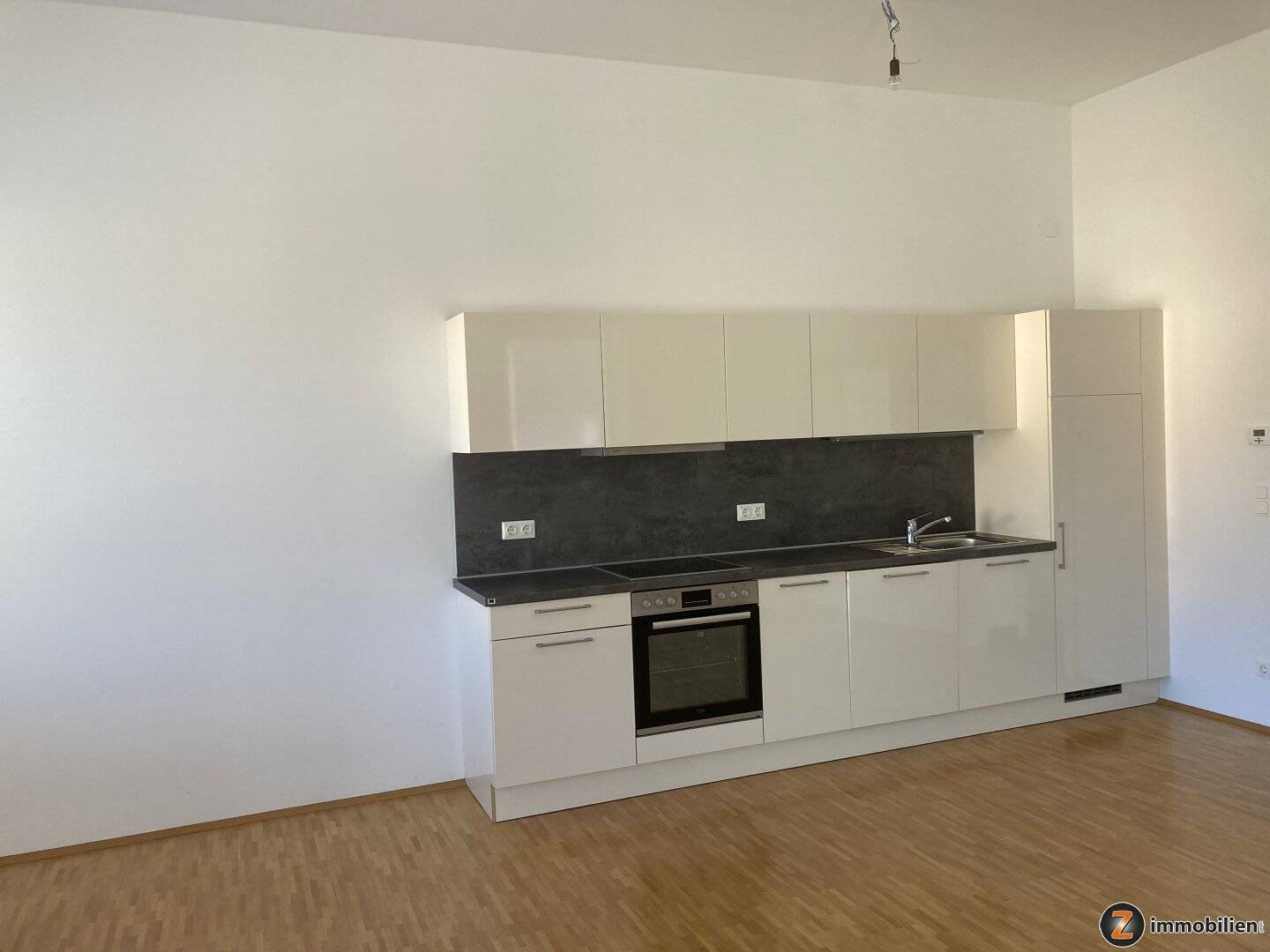 Apartment with balcony barrier free near center