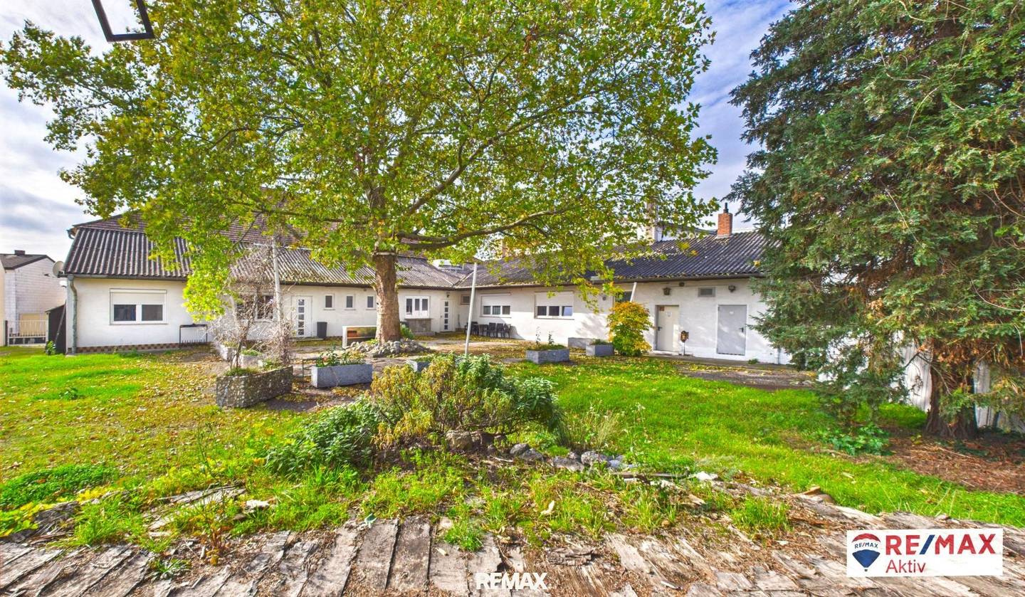 Fully equipped inn with apartment in Angern, 479 m²