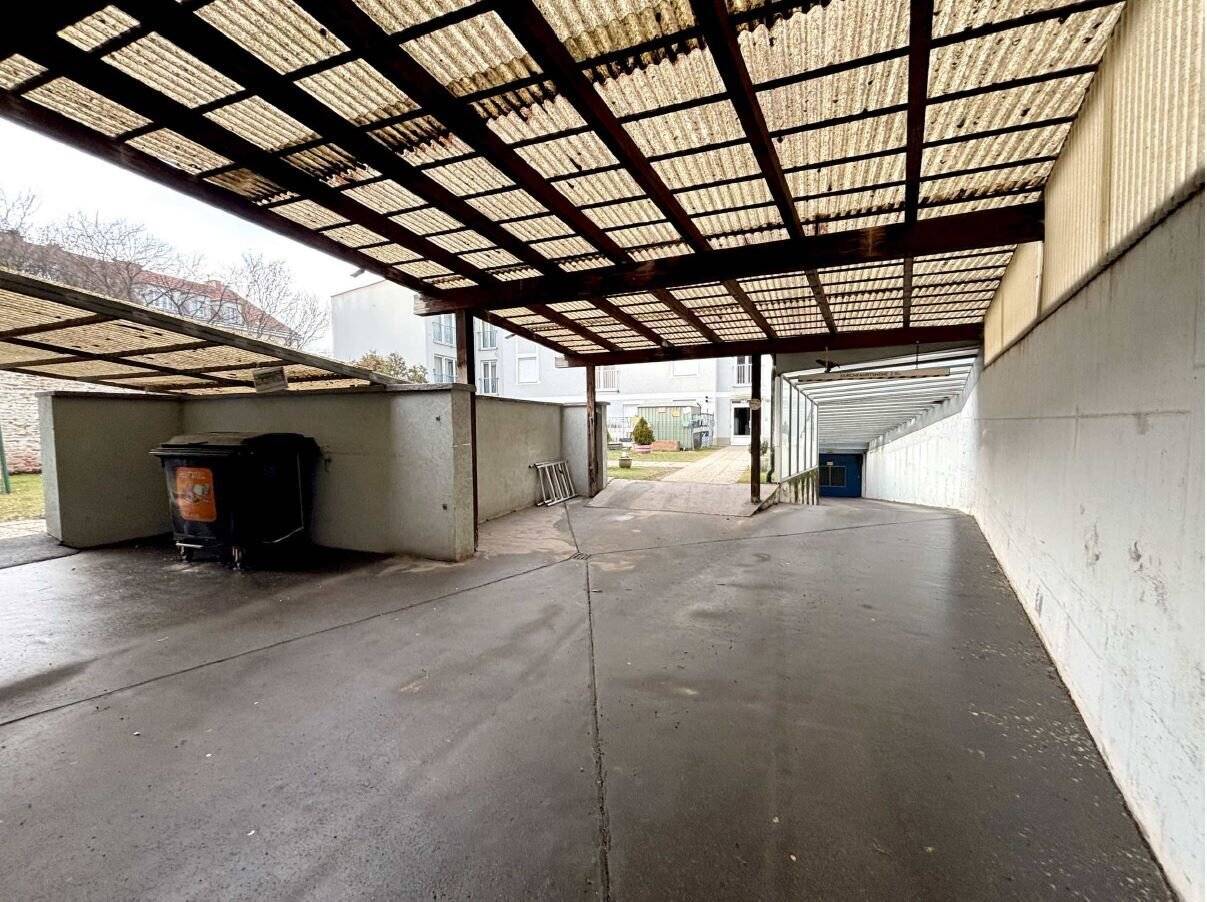 Apartment Package - 9 Residential Units and 3 Garage Spaces in 1210 Vienna
