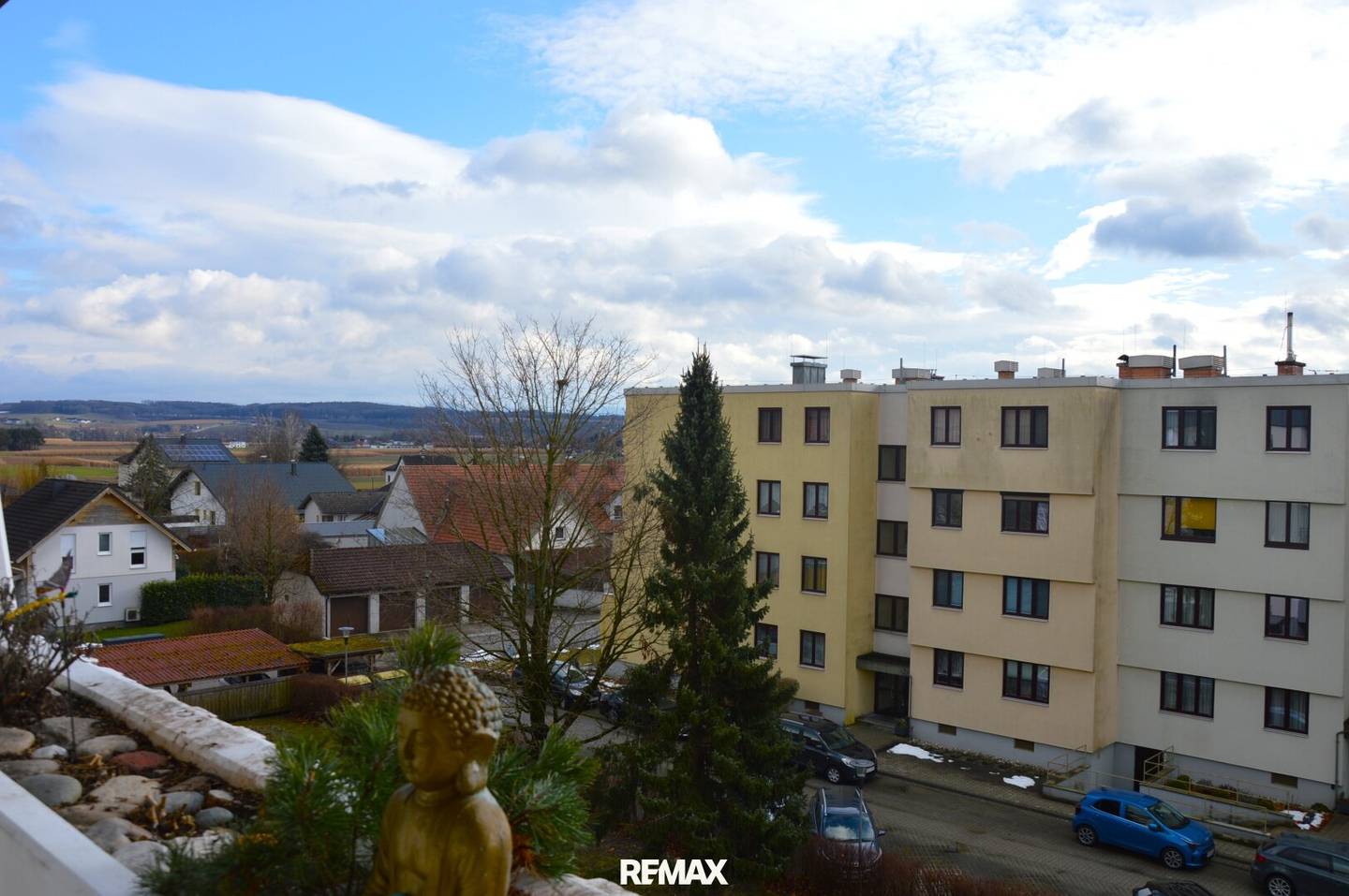 Wohnung am ruhigen Ortsrand mit Loggia Stellplatz