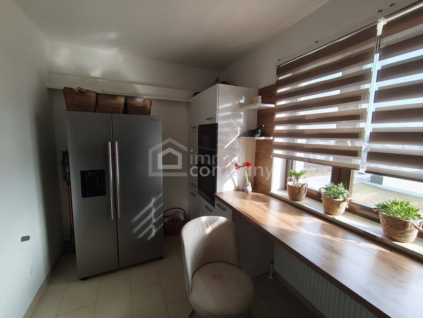 Dachgeschosswohnung mit Loggia und Stellplatz