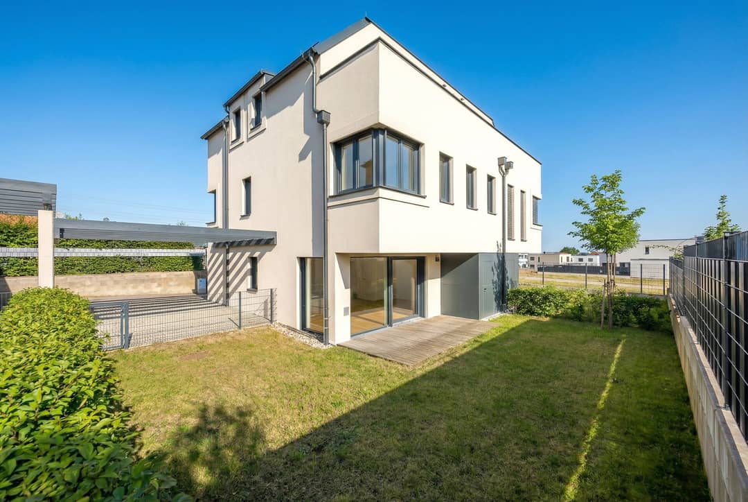 Doppelhaushälfte in Königsbrunn - Neubau mit Terrassen und Garten