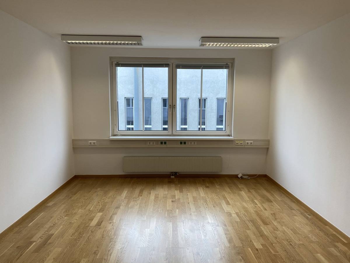 Top-Infrastruktur und neuwertige Büroflächen im 23. Bezirk!
