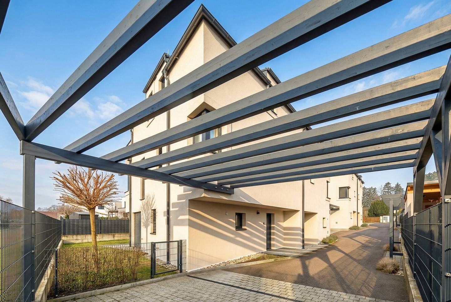 Doppelhaushälfte in Königsbrunn mit 143 m² und Garten