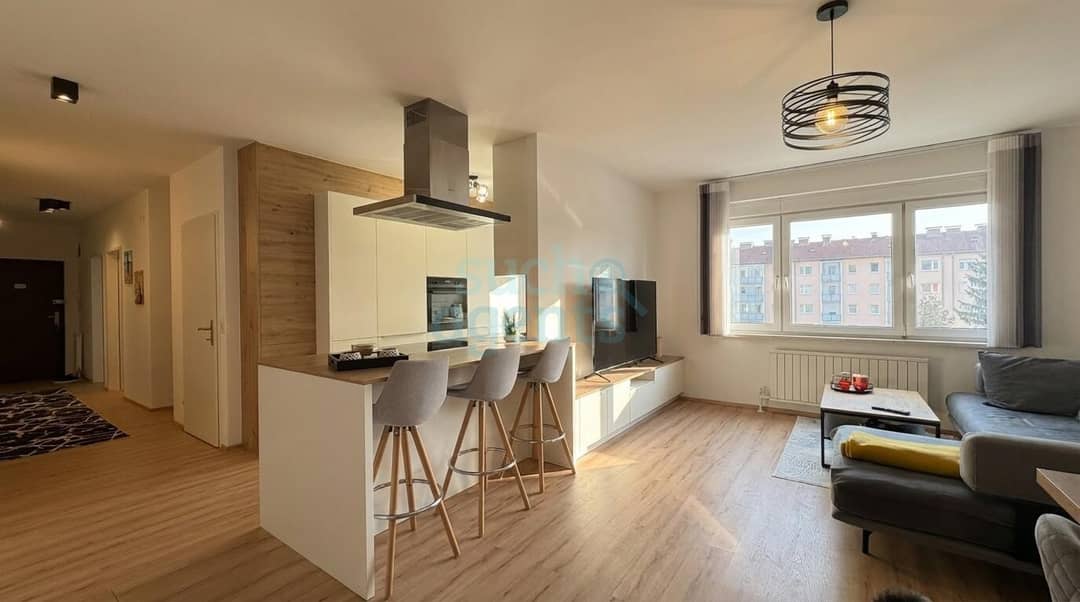 Hochwertig sanierte Wohnung mit DAN Einbauküche