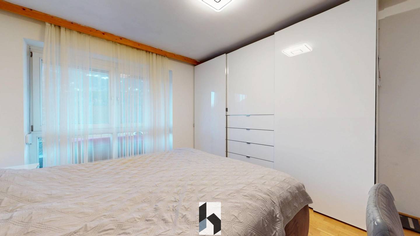 Wohnung im Stadtzentrum mit Balkon teilmöbliert