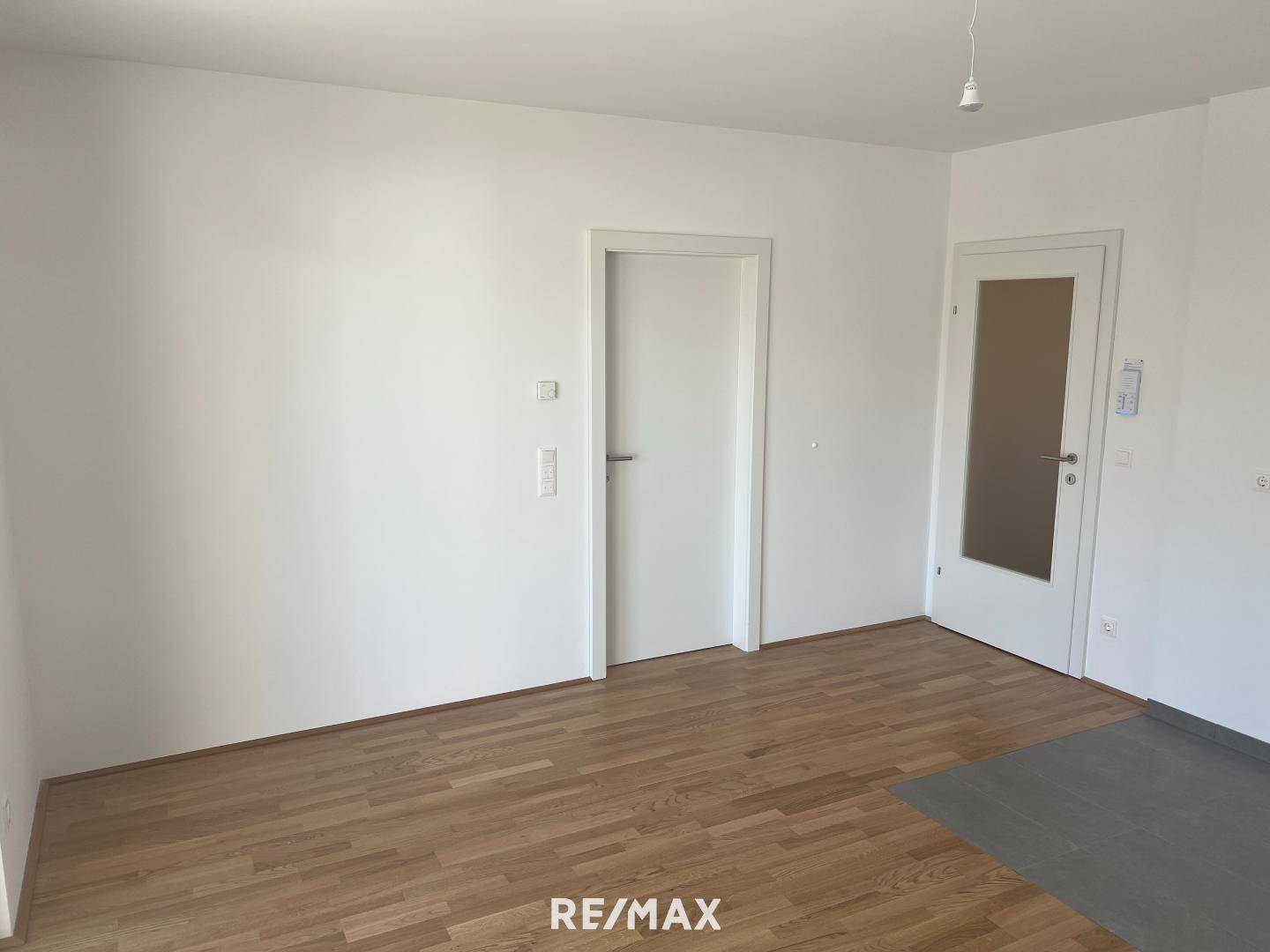 New build apartment with loggia in city center