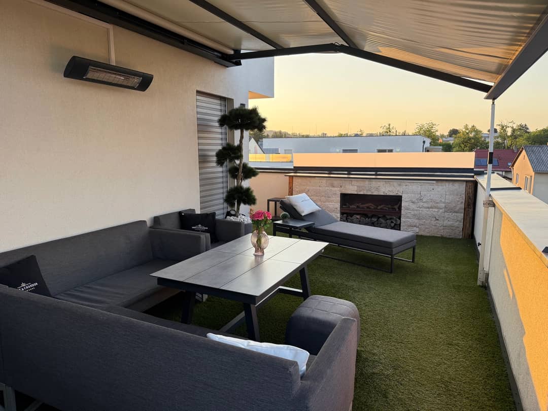 Dachgeschosswohnung mit Dachterrasse und Sauna