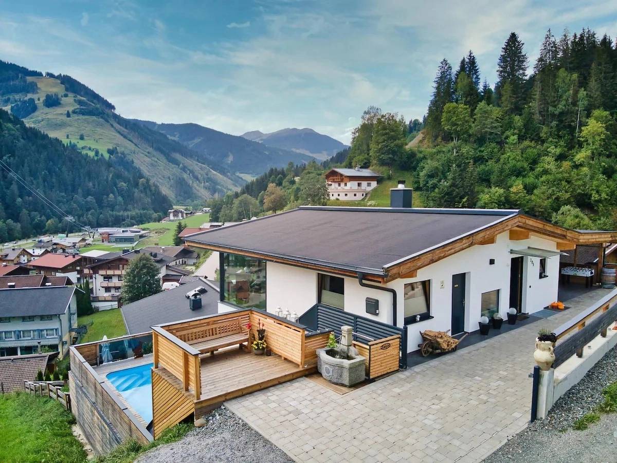 As-new mountain chalet with dream view - absolute quiet location - Ski circuit Zell am See / Saalbach-Hinterglemm