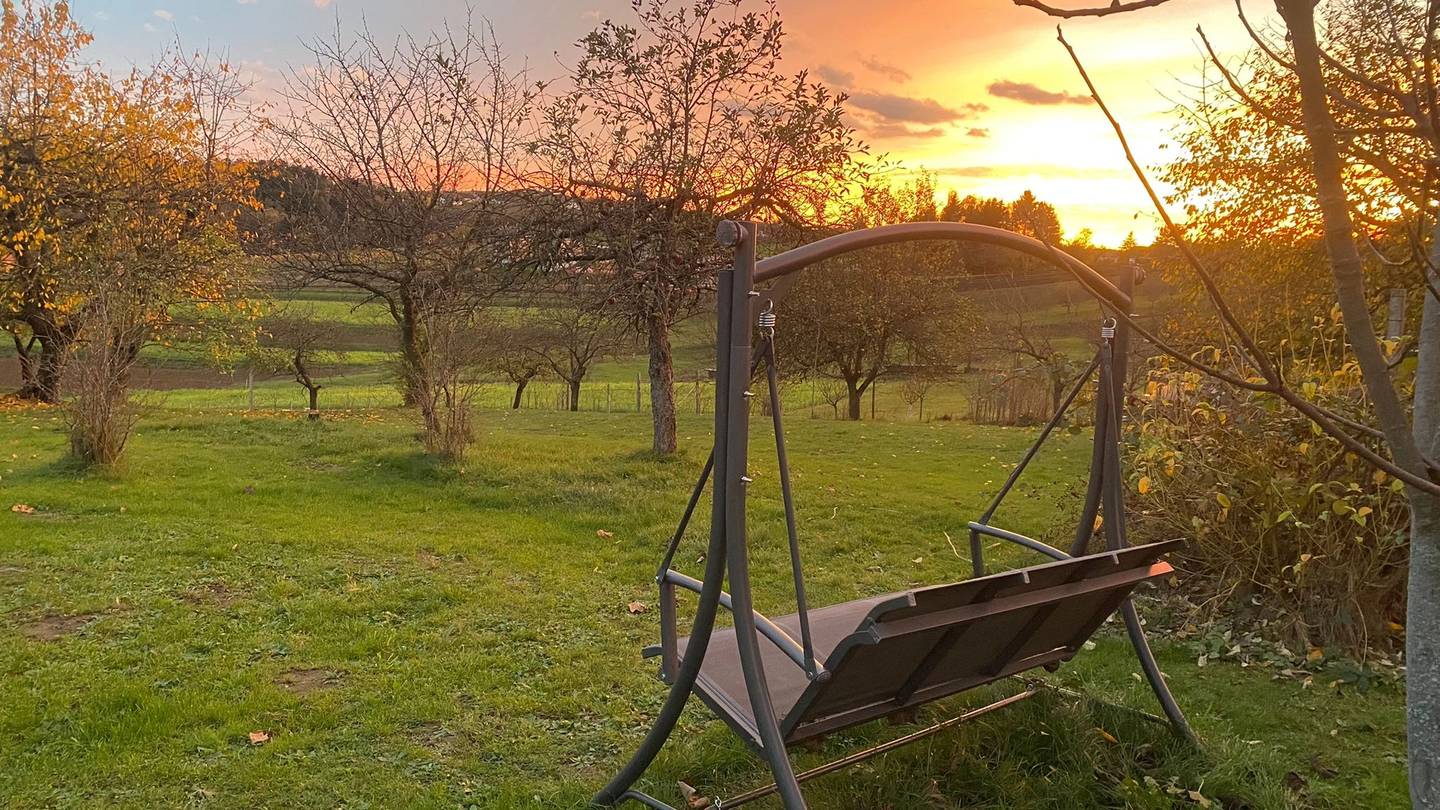 Renovierter Vierkanthof mit 260 m² Wohnfläche und 10.000 m² Garten in Neudauberg