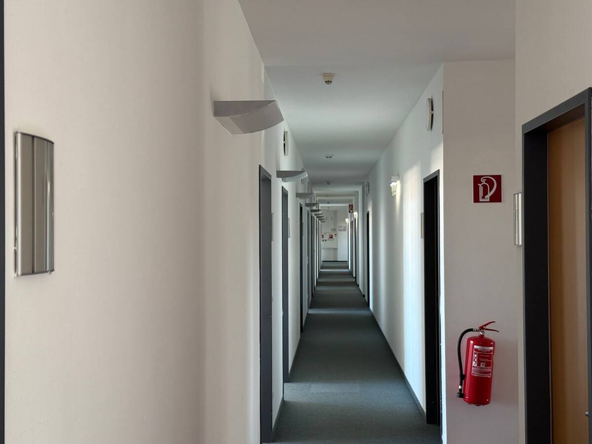 Arcade Meidling - Office Space 976 m² on 5th Floor, Meidling