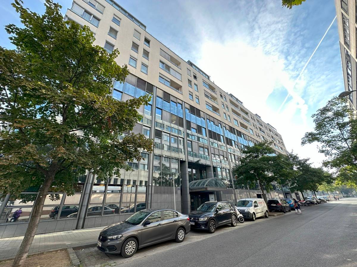 Apartment near Praterstern with convenient transport links? wait no this is not right