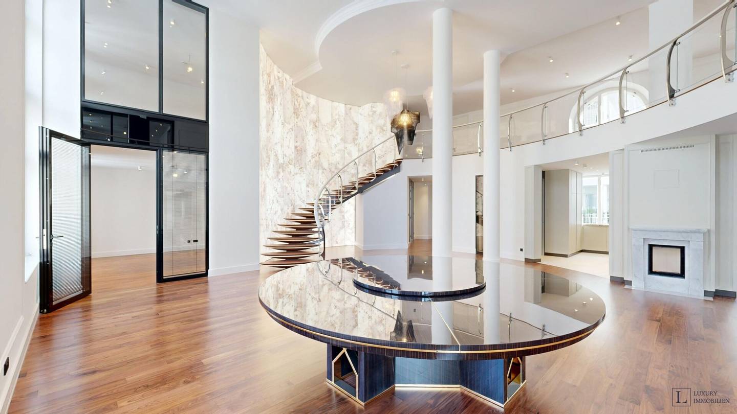 Loft apartment Servitenviertel generous ceiling height