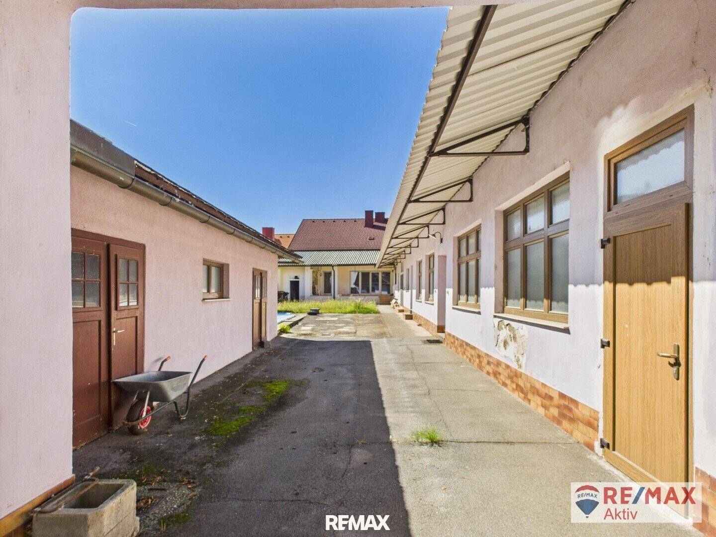 Renovation property in central location