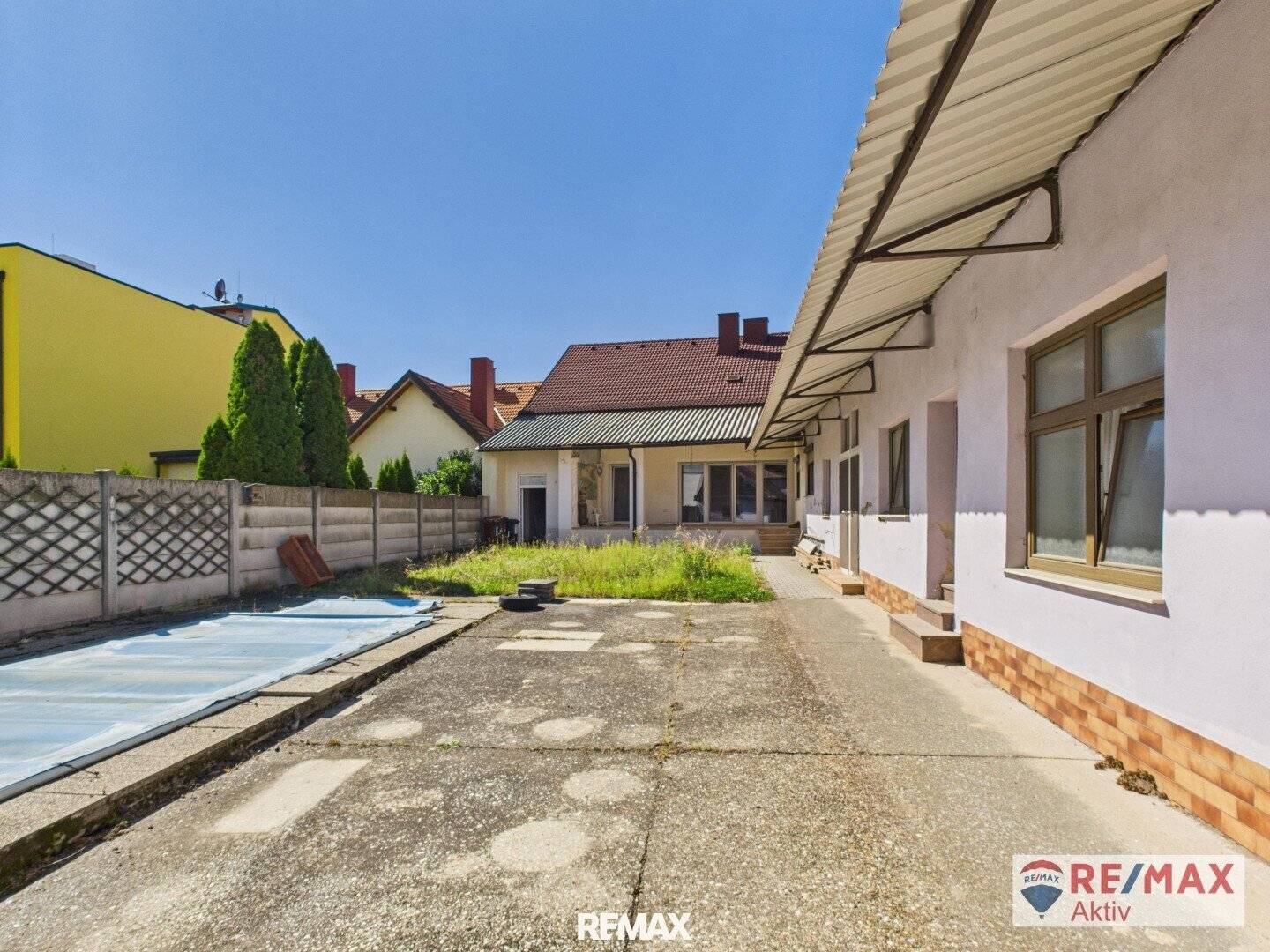 Renovation property in central location