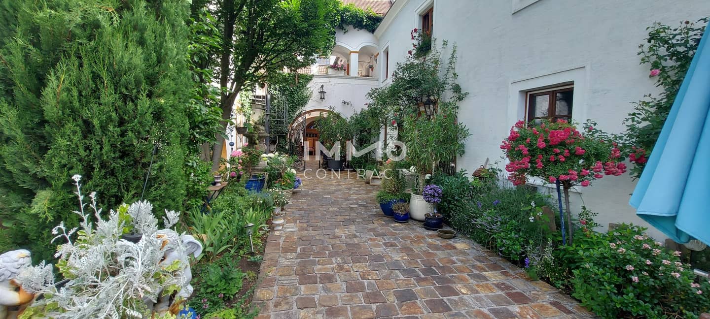 Rustic Restaurant in the Center of Herzogenburg for Rent