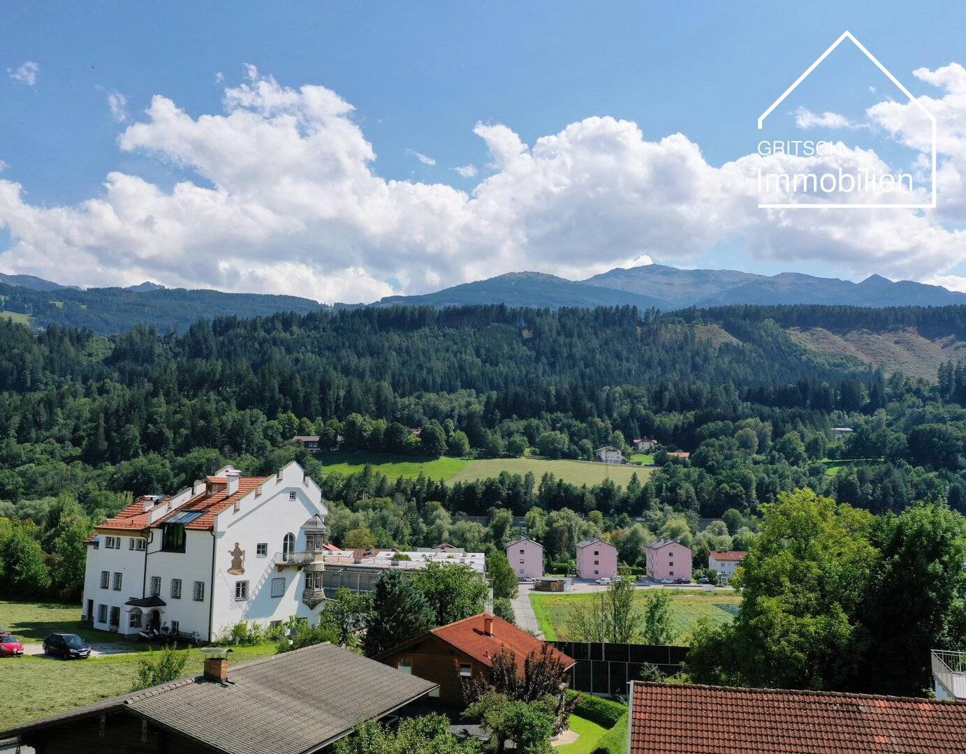 HALL - Exklusive Maisonette - Dachgeschosswohnung mit Südterrasse