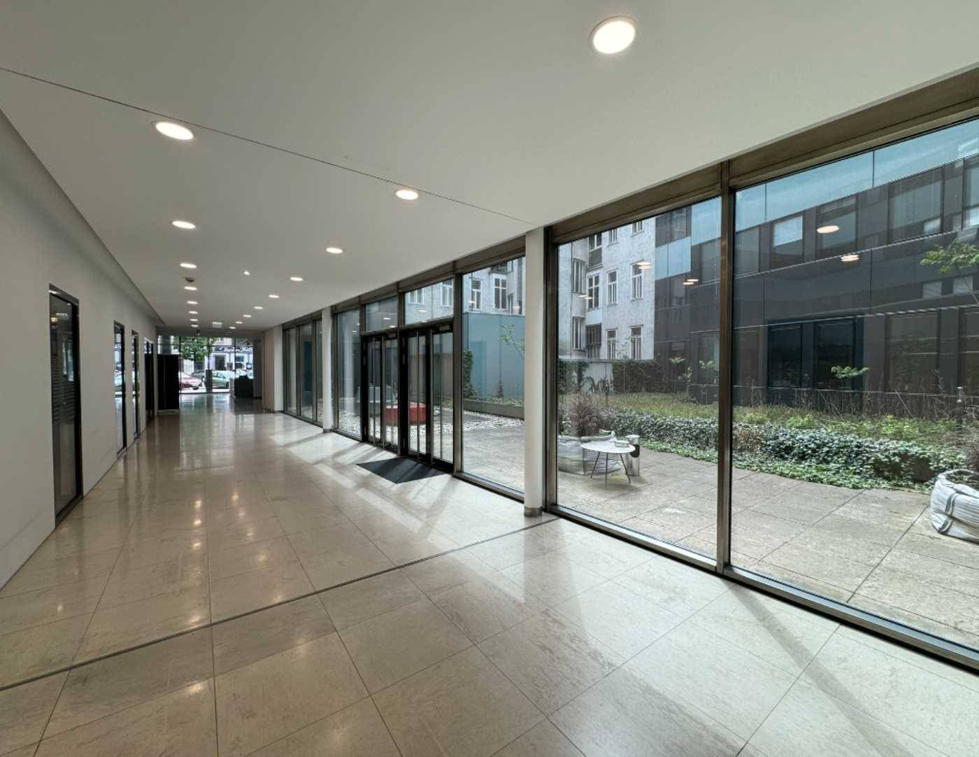 Modern office in Wieden Business Center