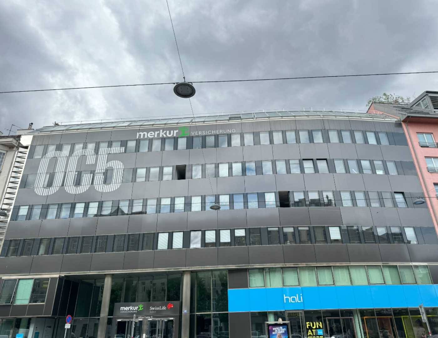 Modern office in Wieden business center