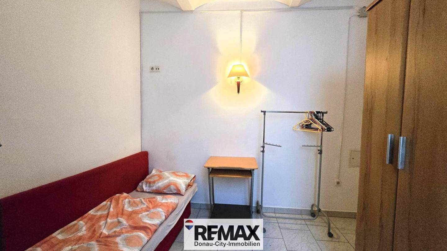 Commercial space with 10 separate rooms in 1140 Vienna, Penzing