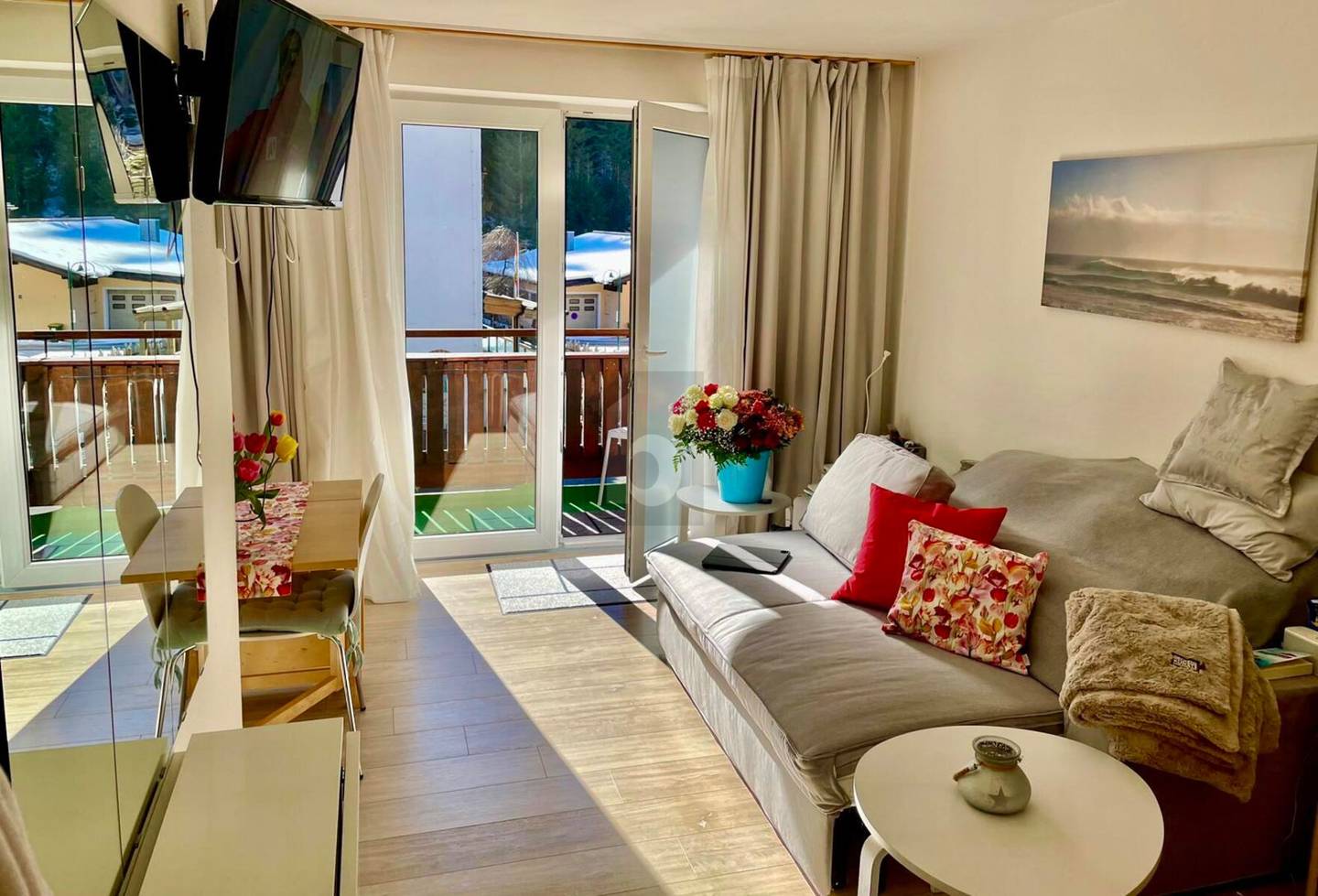 Apartment close to ski lift with sunny balcony