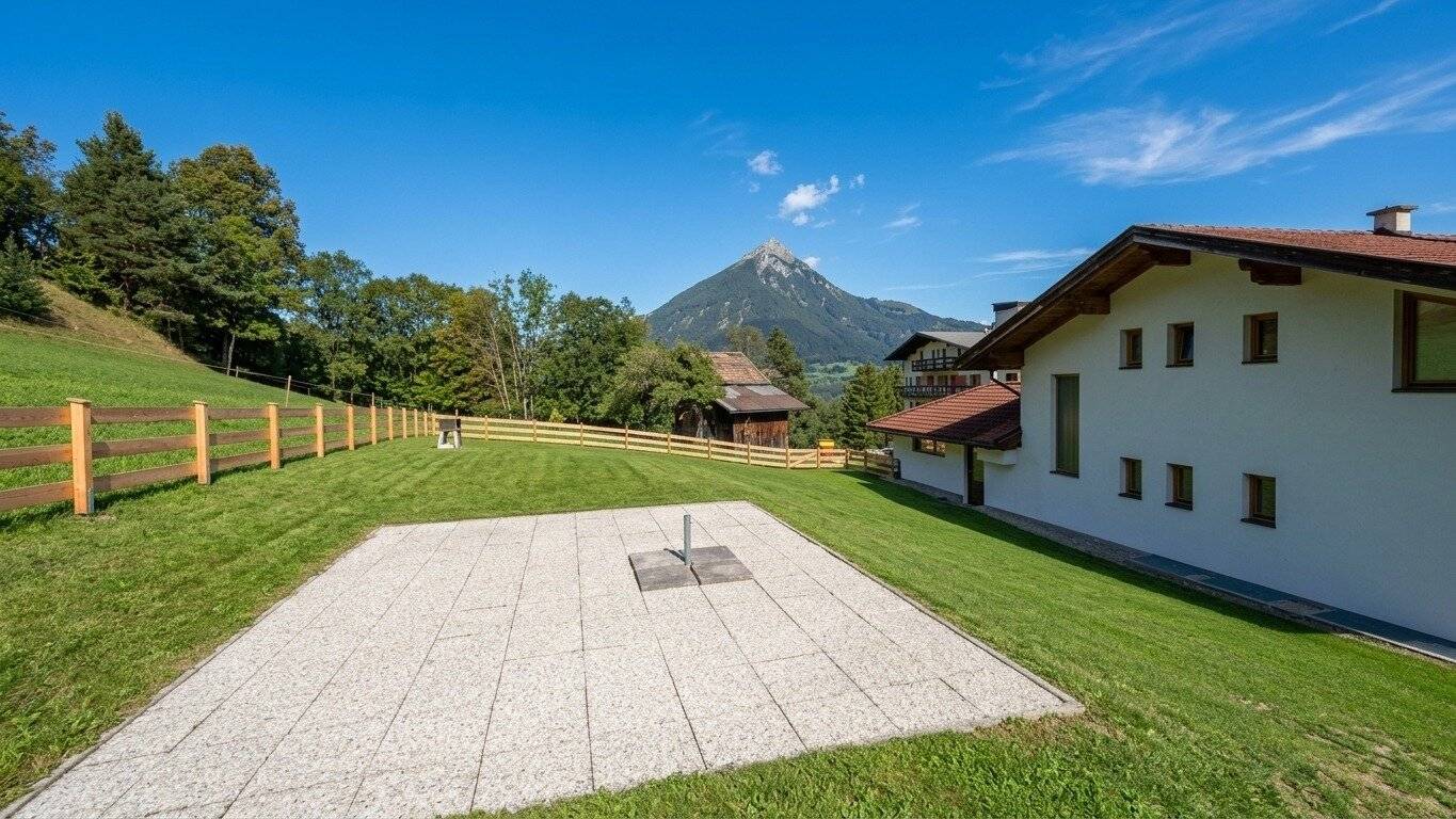 Well-maintained house in Imst Gunglgrün, 130 m², plot 1038 m²