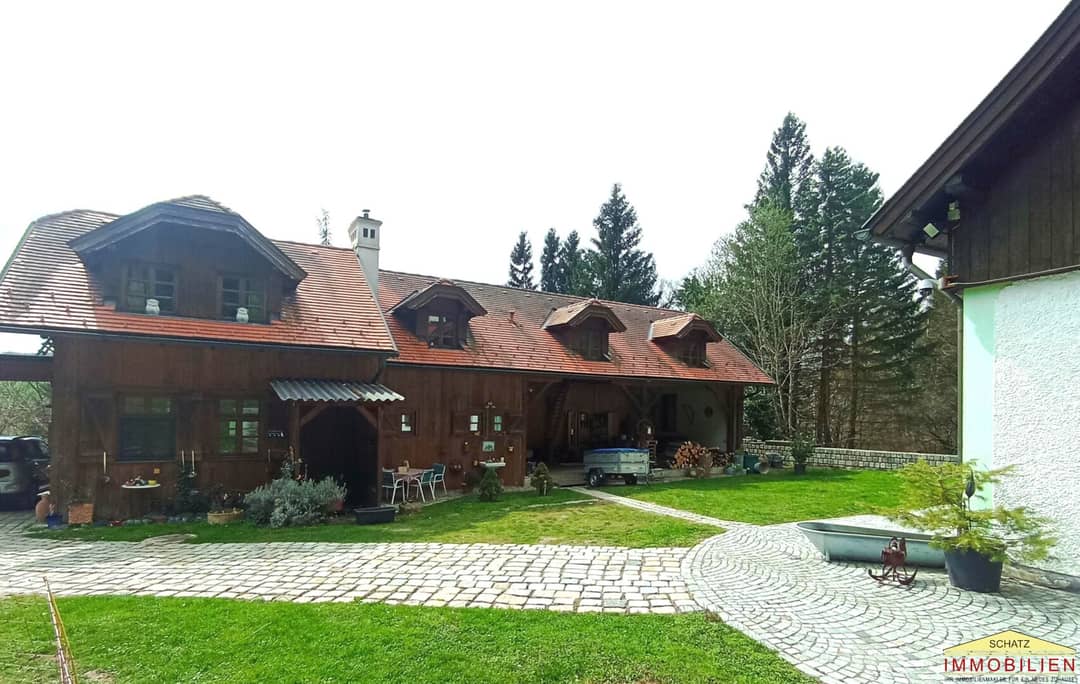 Zwei Wohnhäuser in Hainfeld – Naturidylle auf 4135 m²