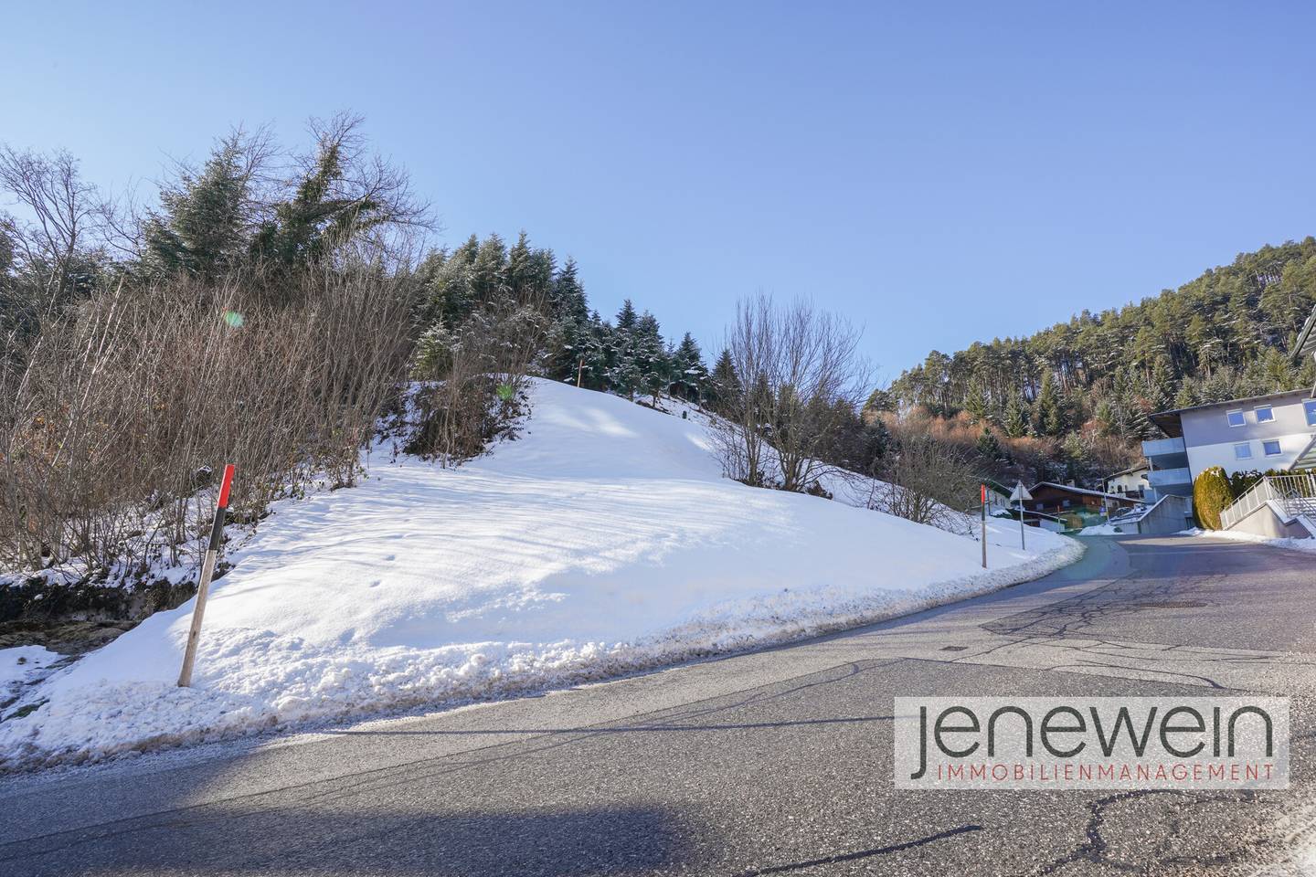 Baugrundstück 481 m² in Vomp, Tirol – sonnige Ost-Süd-Lage
