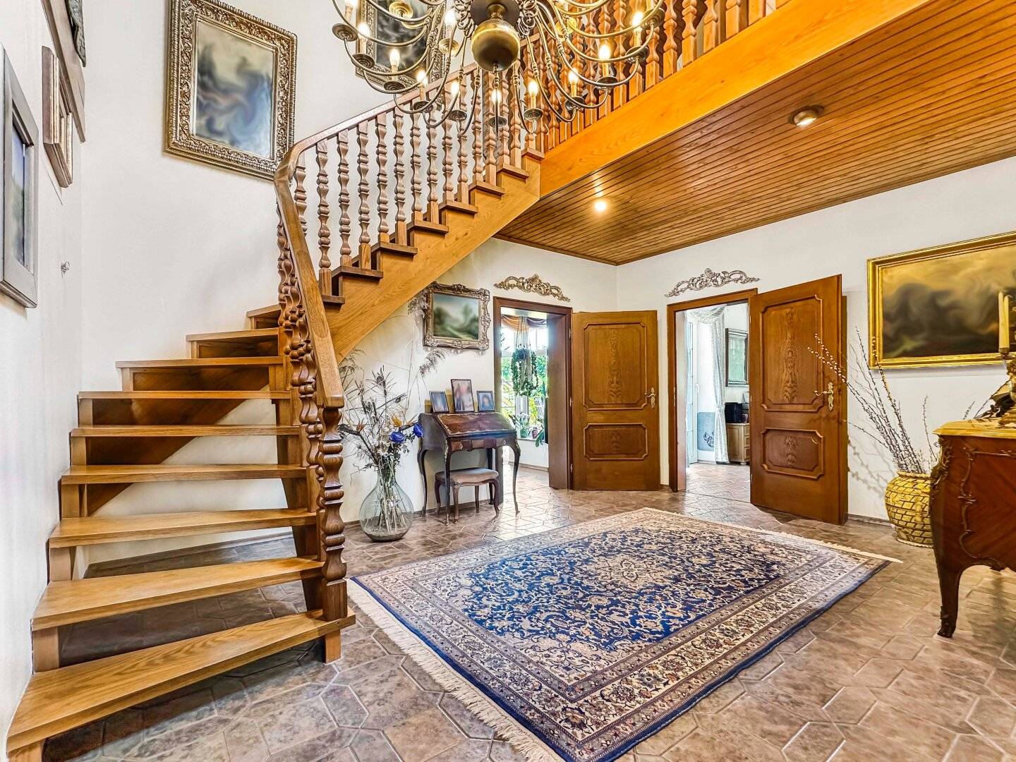 Stylish timeless single-family home | 147 m² | 1000 m² plot with swimming pond | 1220 Vienna