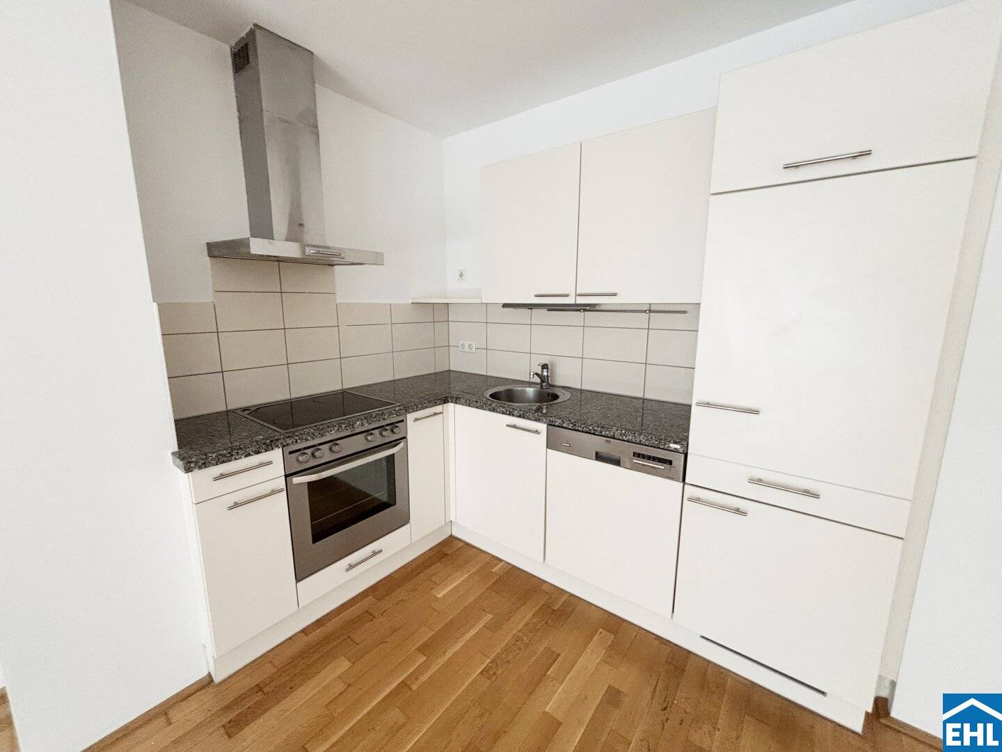 Wohnung mit Loggia und Lift nahe Brunnenmarkt