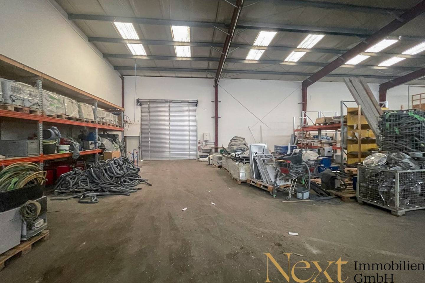 Spacious warehouse with office and outdoor area in Pasching