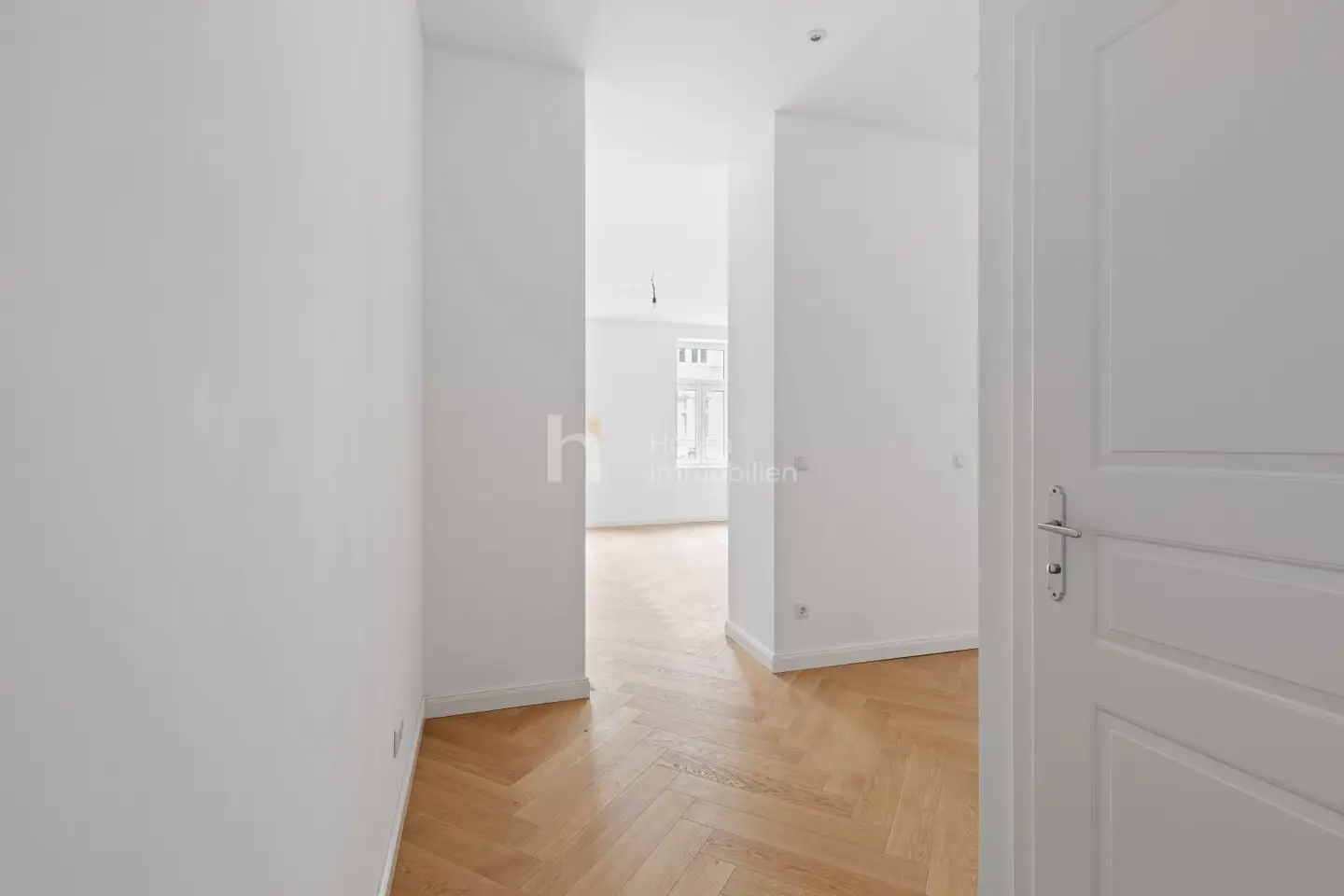 Wohnung Erstbezug Altbau nahe Gloriette