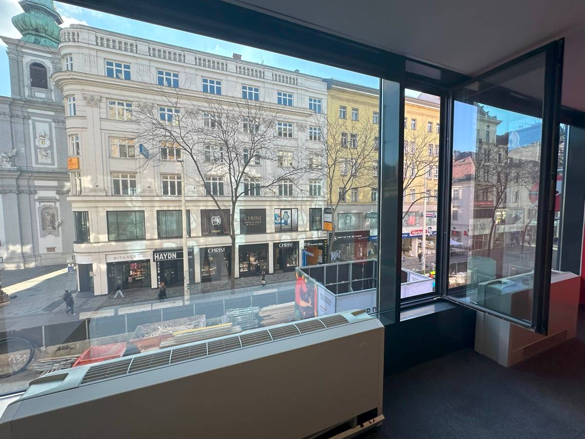 Premium apartment on Mariahilfer Street layout
