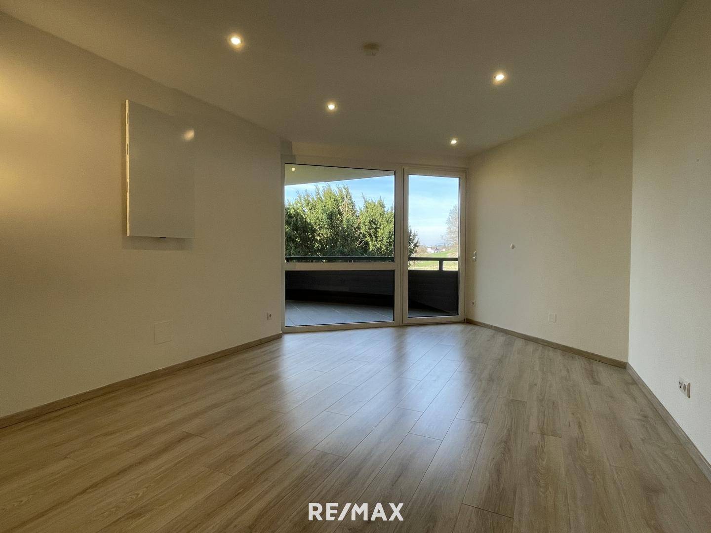 Apartment with loggia Karawanken view Seental