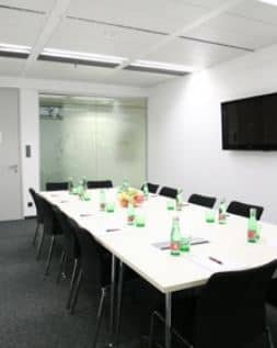 Apartment EURO PLAZA Office Campus Full Service and Modern Tech