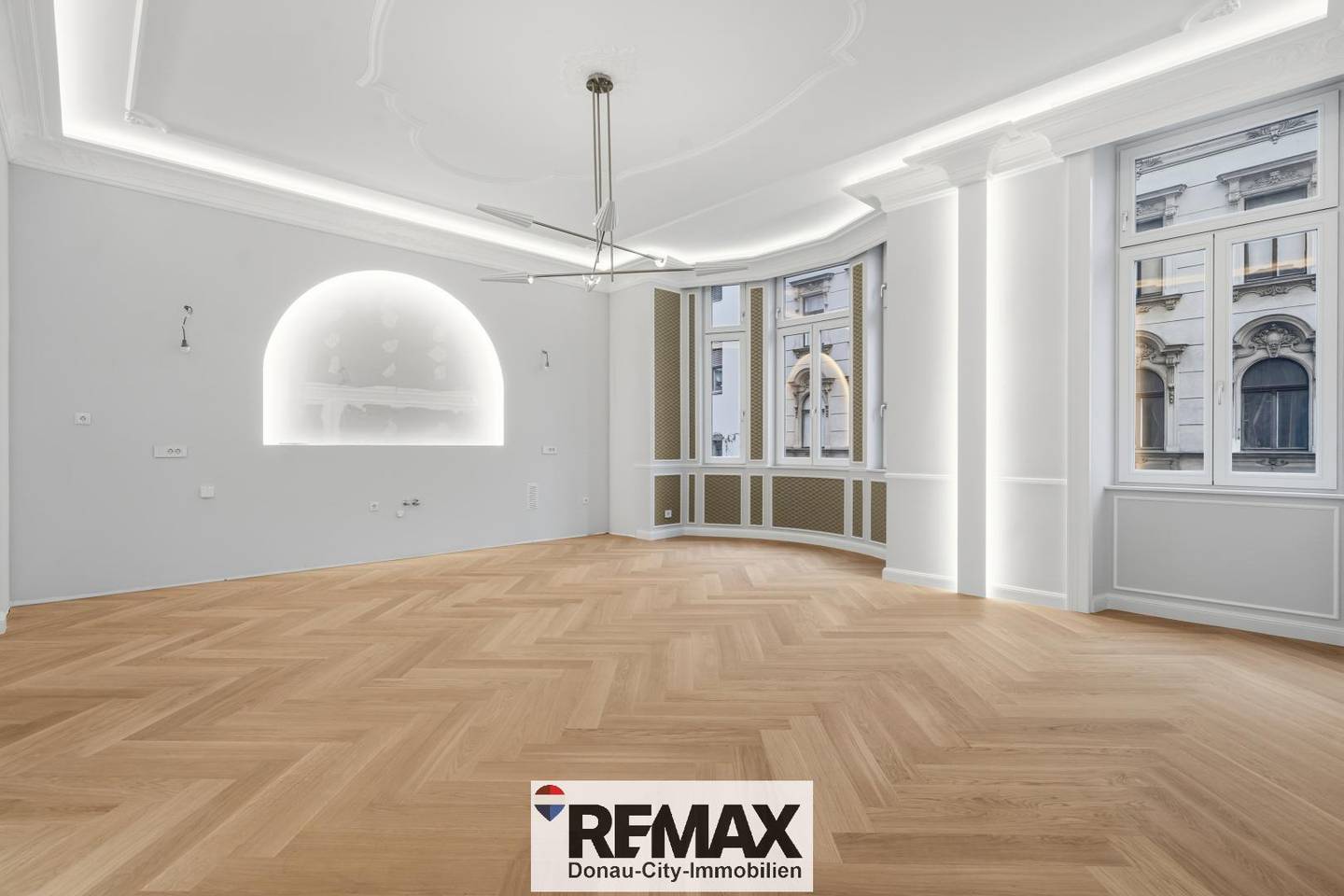 Elegant Historic Apartment in Spittelberg with Museum and Theater Views