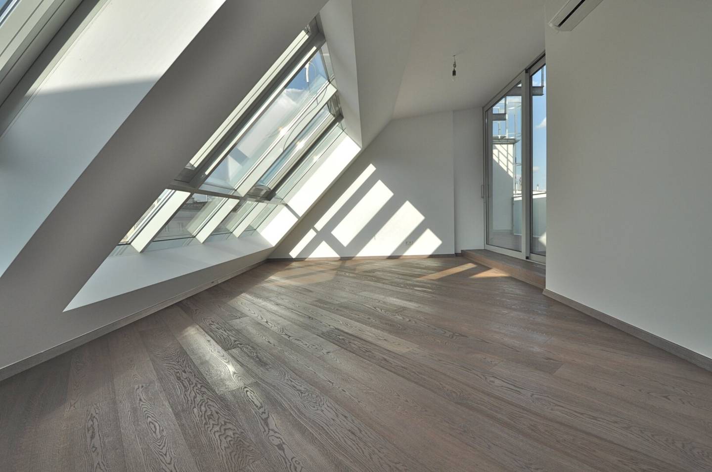 Dachgeschoß-Maisonette Mariahilf 209m²