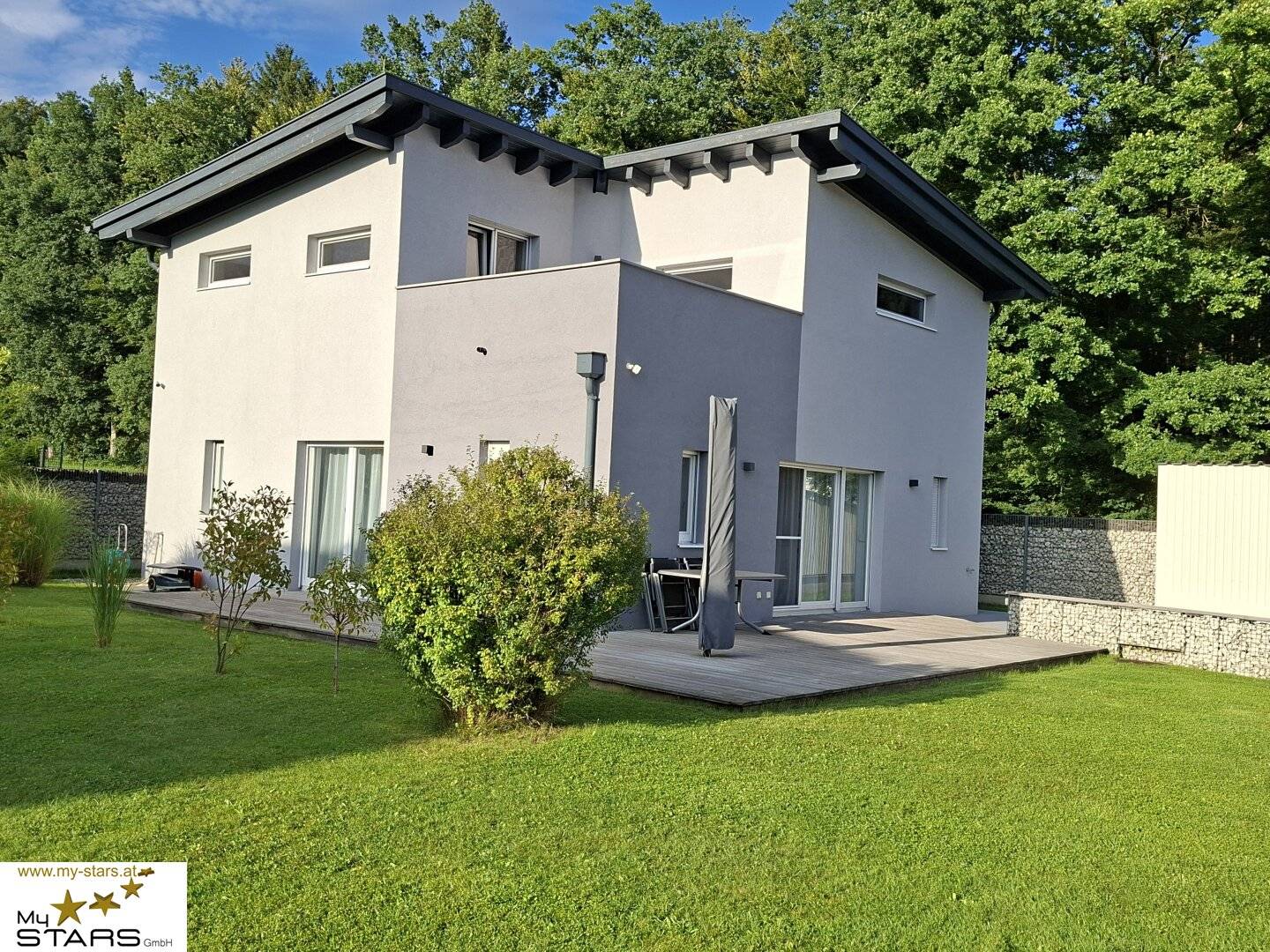 Well-maintained house in Palting near Mattsee with garden, roof terrace and carport