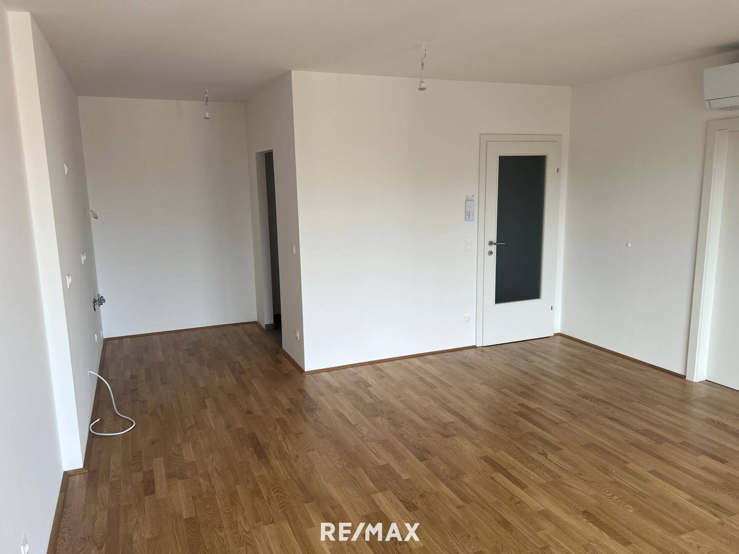 First occupancy apartment with loggia in center