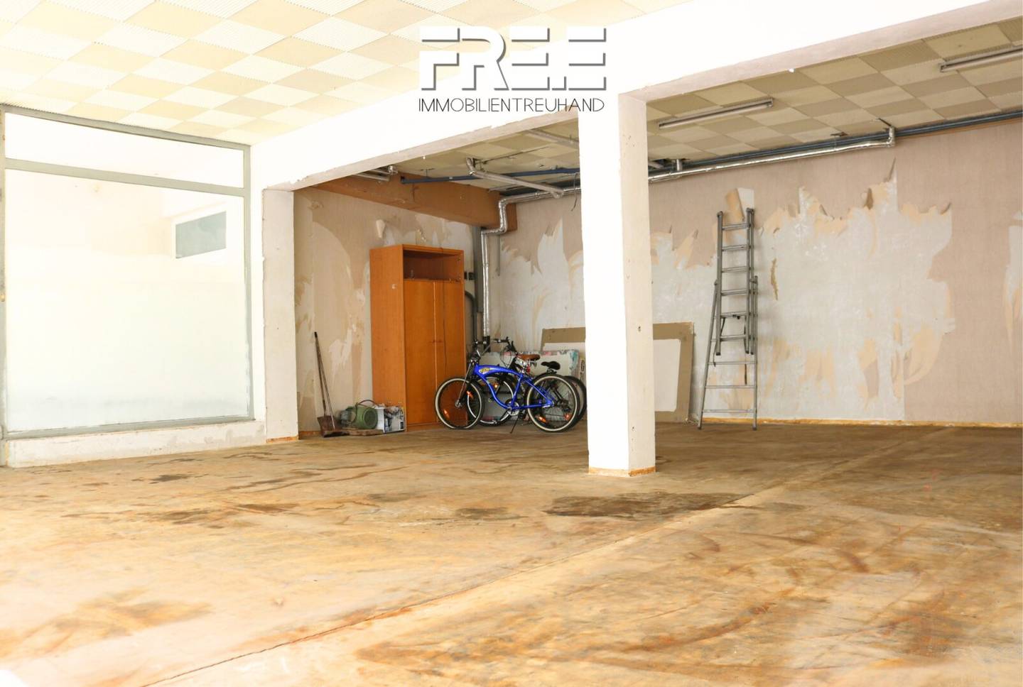 Commercial space 90 m² ground floor center Gföhl - renovation needed