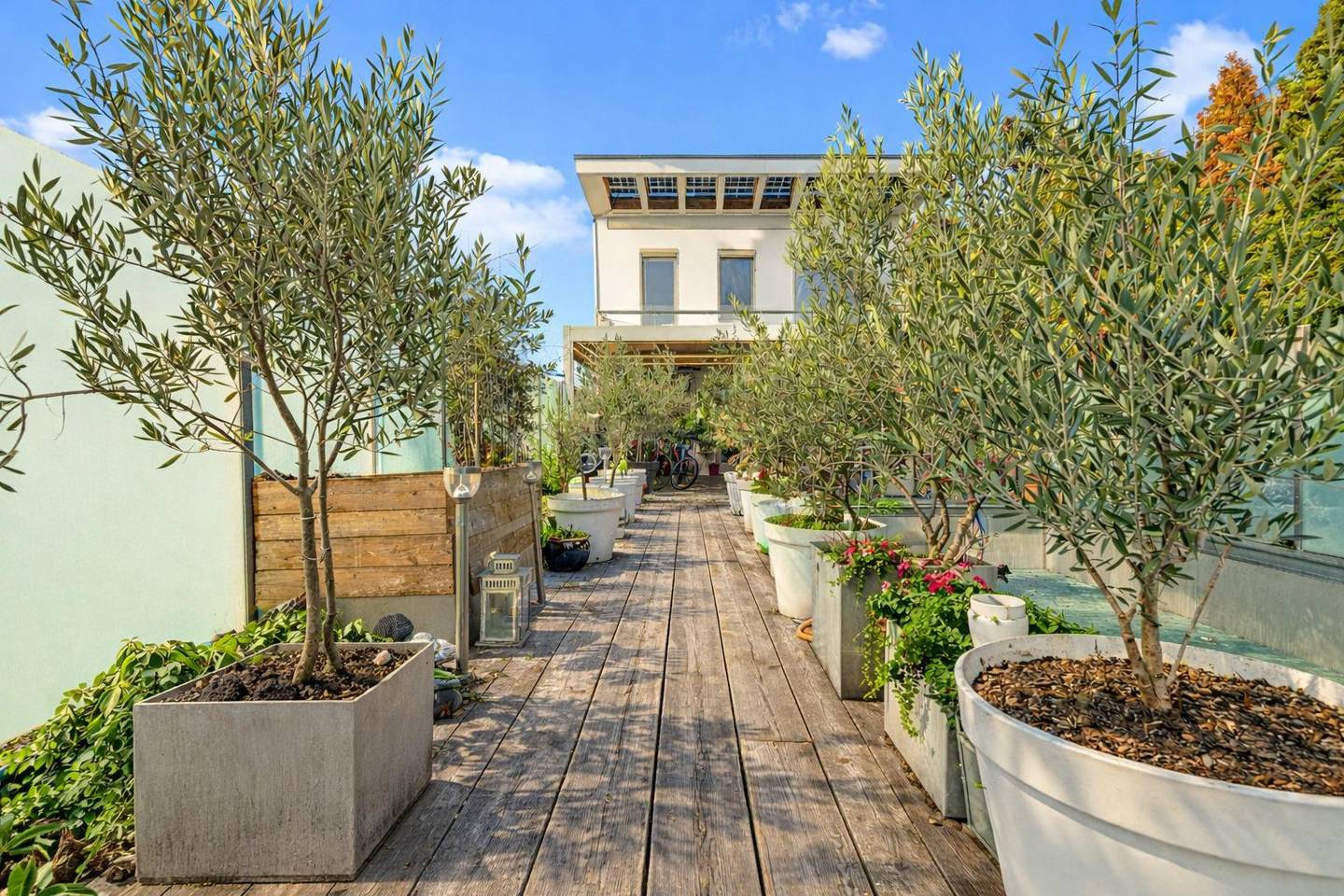 Moderne Atriumvilla in Stetten, 20 Min. von Wien, 300 m²