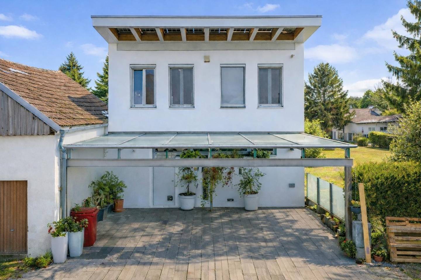 Moderne Atriumvilla in Stetten, 20 Min. von Wien, 300 m²