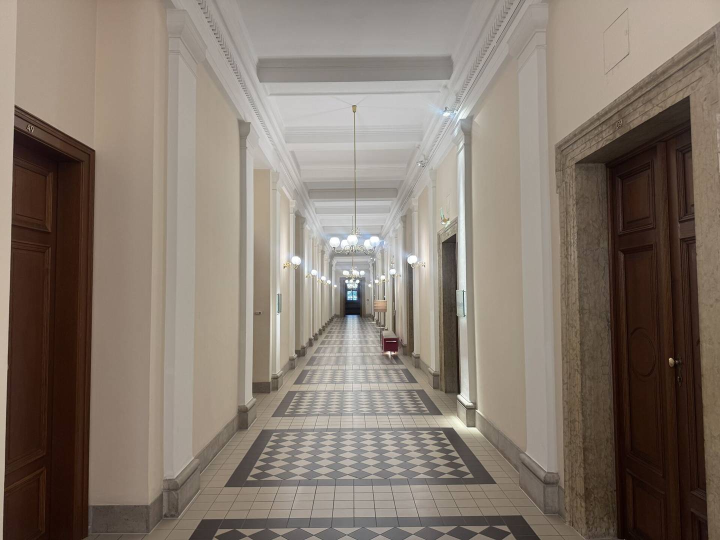 Stock Exchange - Representative Offices on the Ring