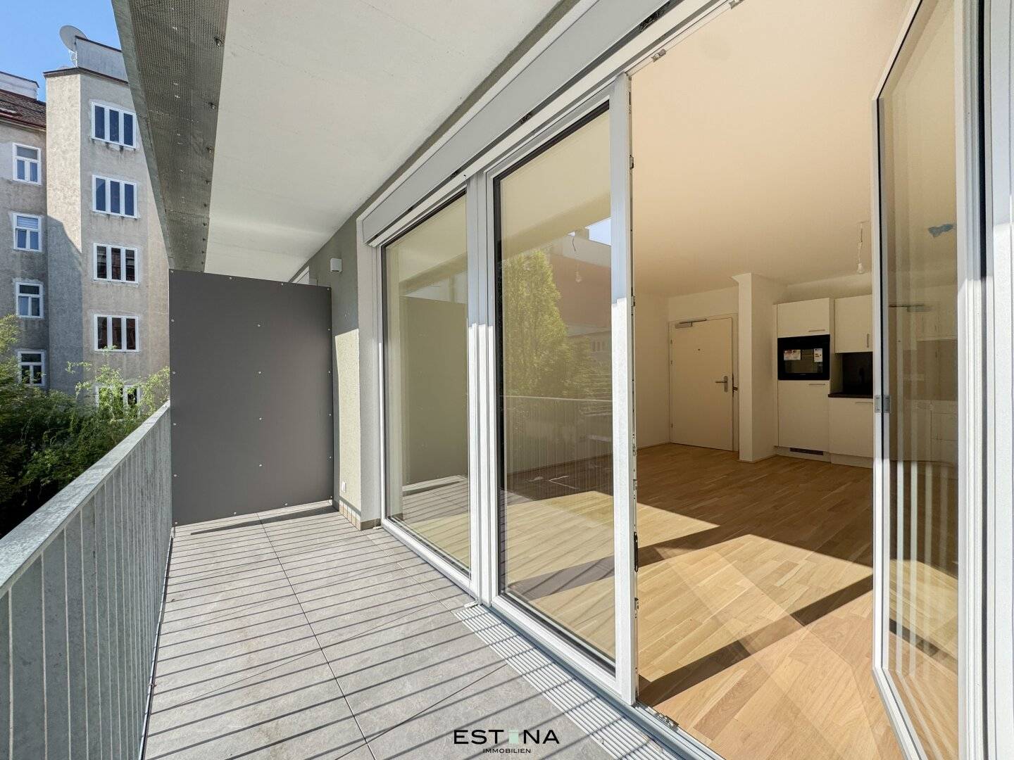Neubau Erstbezug Wohnung Balkon