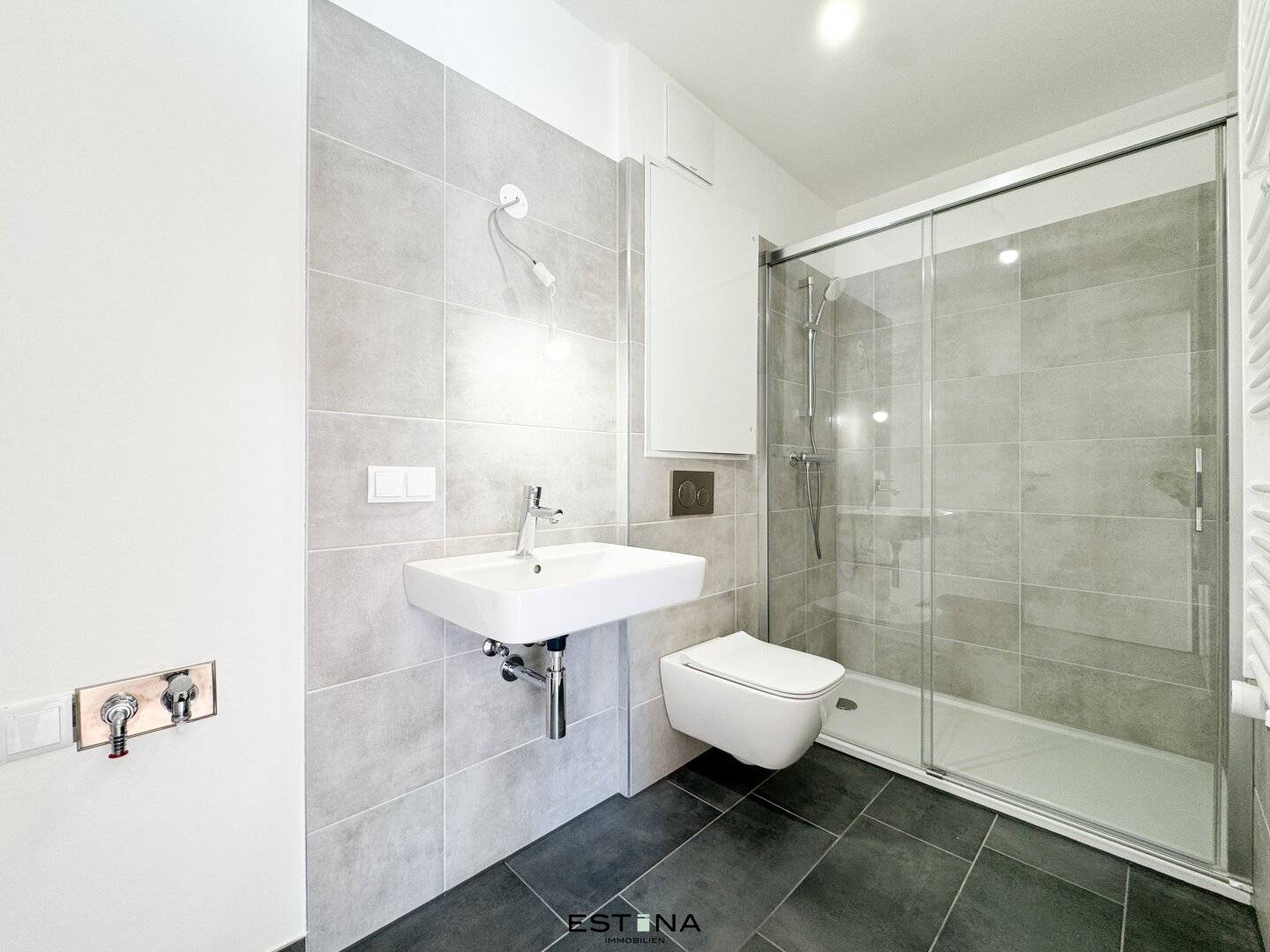 Neubau Erstbezug Wohnung Balkon